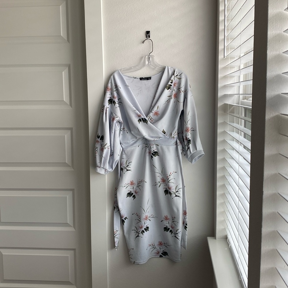 Boohoo blue floral dress